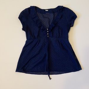 🌈🧁❤️HP💯JCrew sheer navy blouse with front button detail